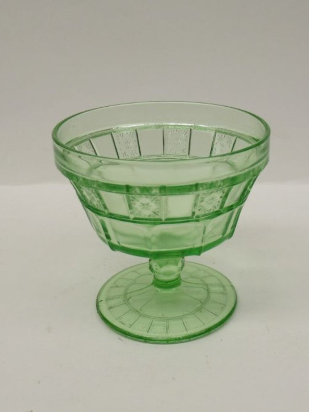 Jeannette Depression Glass Green DORIC 3 1/2 Inch Footed Sherbet Dish